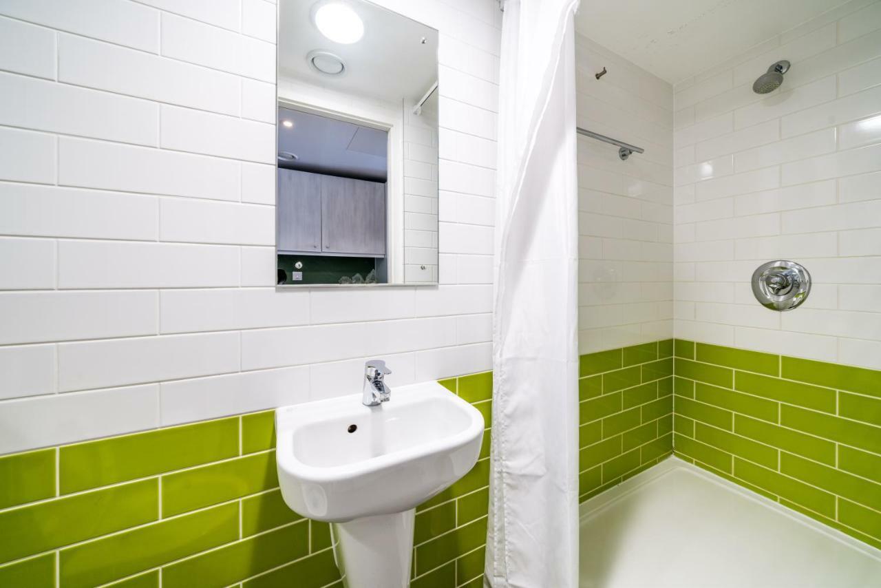 Hashtag Aldgate Campus Accommodation 런던 객실 사진