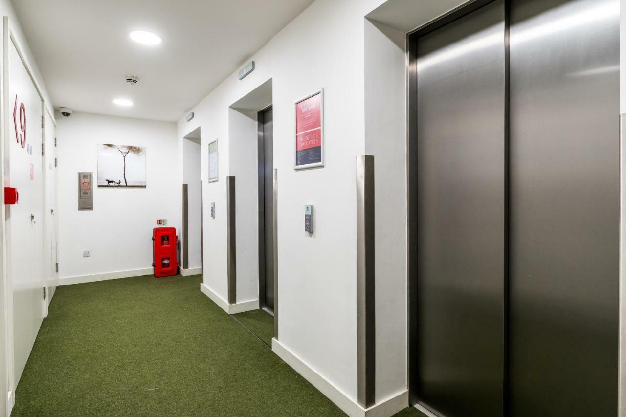 Hashtag Aldgate Campus Accommodation 런던 외부 사진